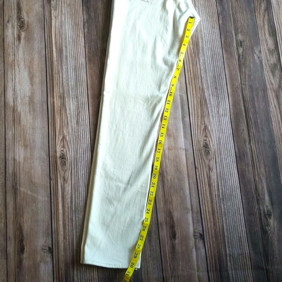 Rock & Republic Cream Straight Leg Jeans - Picture 10 of 12